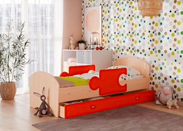 Детская кровать с ящиком и бортиками Мозайка, корпус Млечный дуб/фасад Оранжевый (ламели) в Ярославле