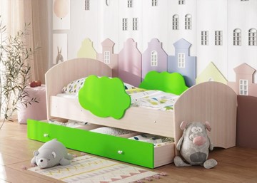 Детская кровать с бортиками Тучка с ящиком, корпус Дуб млечный, фасад Лайм в Рыбинске