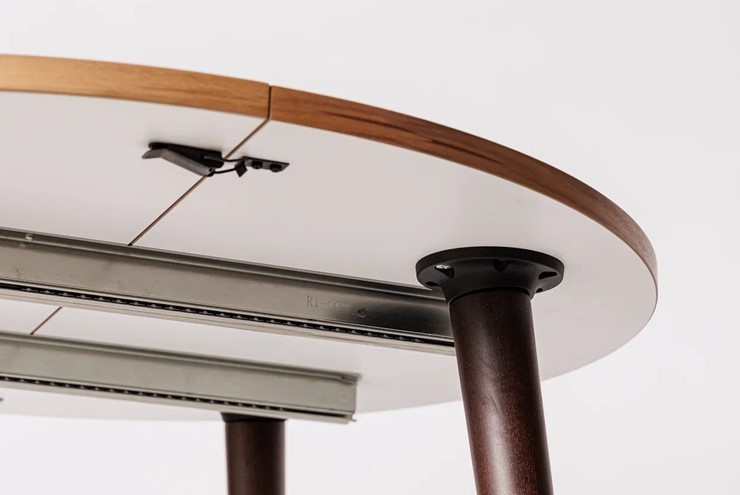 Обеденный круглый раздвижной стол Шпон Ореха д. 90 см МДФ ножки орех в Ярославле - изображение 3