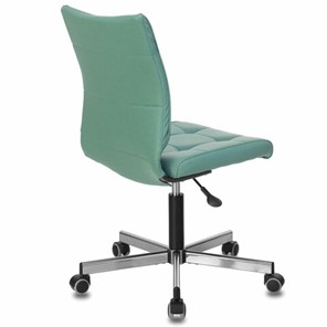 Офисное кресло Brabix Stream MG-314 (без подлокотников, пятилучие серебристое, экокожа, серо-голубое) 532079 в Ярославле - предосмотр 2